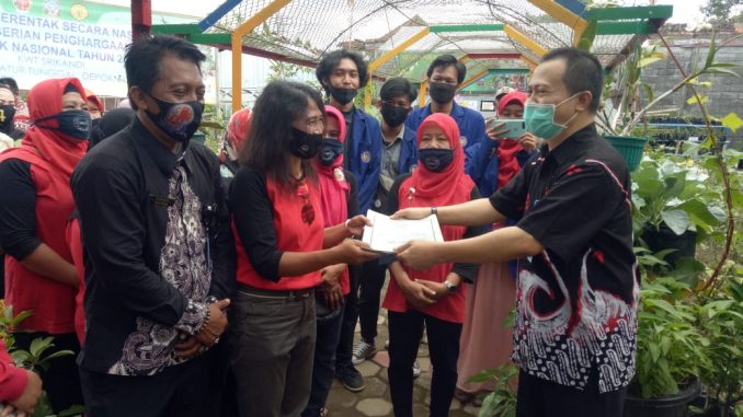 KWT Srikandi Mrican Sabet Juara V Pada Lomba KRPL Tingkat Nasional Tahun 2020