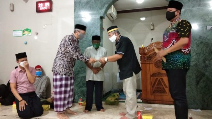 Rajin Tarawih, Berkesempatan Mendapat Sembako