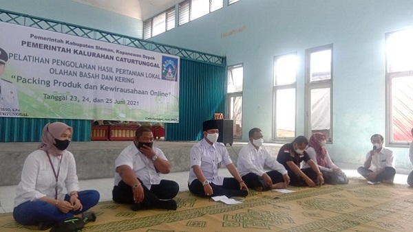KWT Caturtunggal Dibekali Pelatihan Pengolahan Hasil Pertanian Lokal dan Kewirausahaan Online