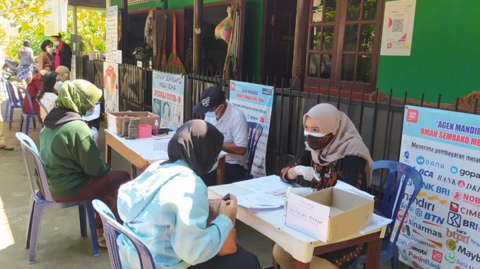 976 Keluarga Terima Bantuan Sosial Pangan