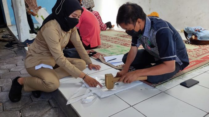 Dinsos Sleman Gelar Pelatihan Batik Ecoprint Bagi Penyandang Disabilitas di Kalurahan Caturtunggal
