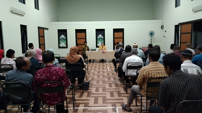 Jemput Bola Pendataan Penduduk Non Permanen dan Aktivasi IKD bagi RT, RW dan Sub Unit LPMK padukuhan Gejayan