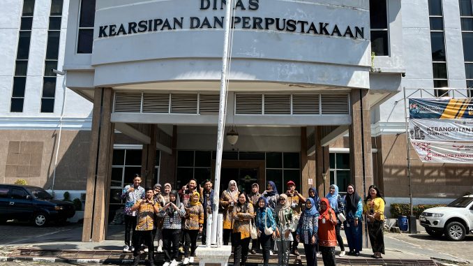 Tingkatkan Pengetahuan Pengelola Arsip : “Pengelola Arsip Kapanewon Depok Kunjungan ke Dinas Kearsipan Jawa Tengah”